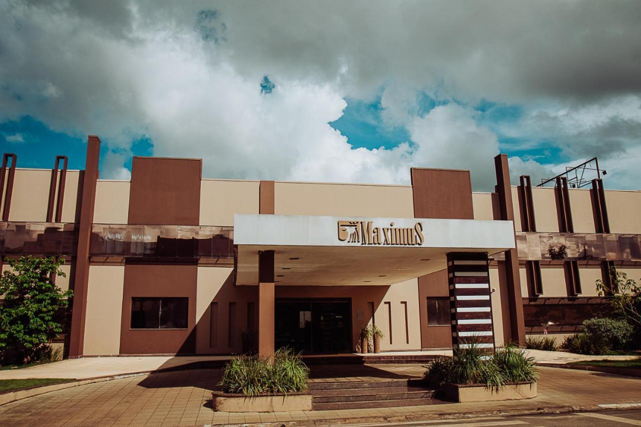Maximus Business Hotel Ji-Paraná Buitenkant foto